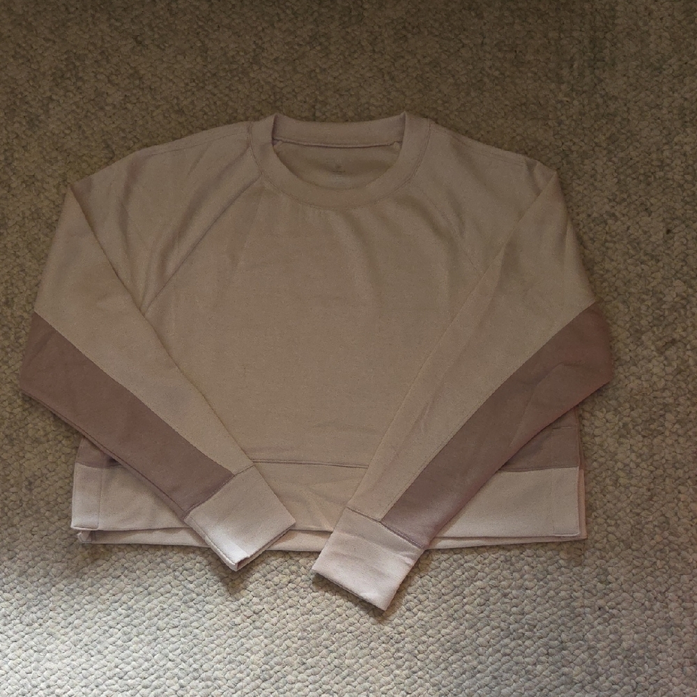 Layer 8 Women's Cream and Tan Crewneck Top
